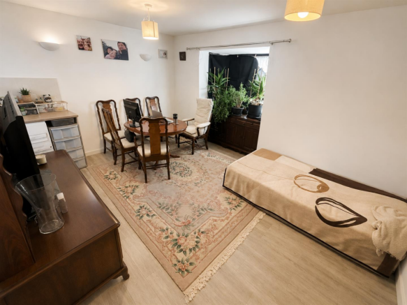 LOUNGE BEDROOM NEW.png