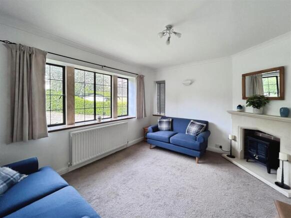 Sitting room.jpg