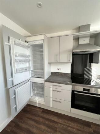 3-bedroom-house-to-rent-in-Deeping-Spalding-fridge