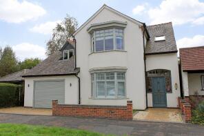 15, Meadway, Leicester LE3 6FS