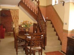 Hallway/Dining