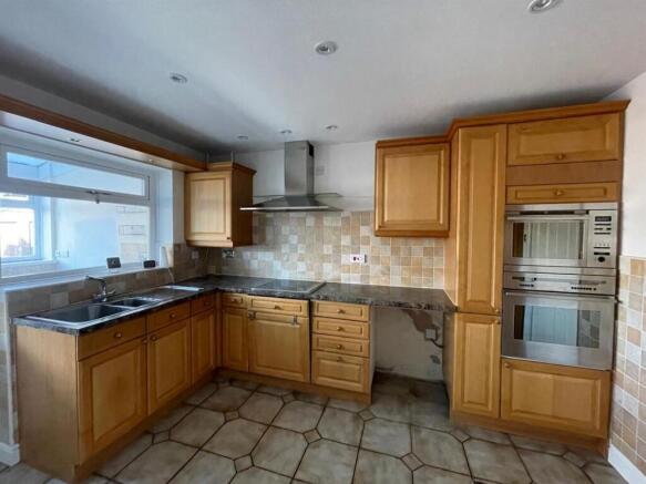4 bed Terraced for sale Image 7