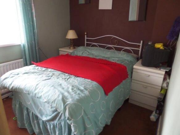 BEDROOM 2