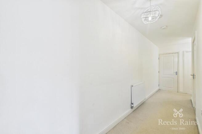2 bed Apartment for sale Image 6