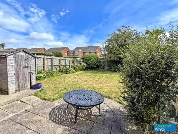 2 bed Semi-Detached for sale Image 9
