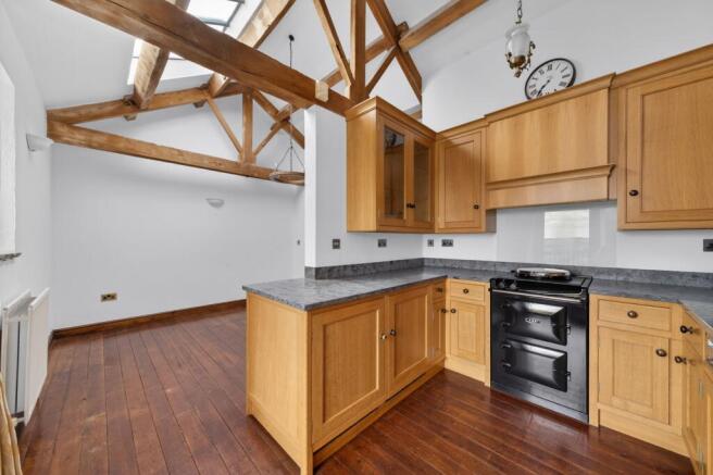 2 bed Barn Conversion for sale Image 11