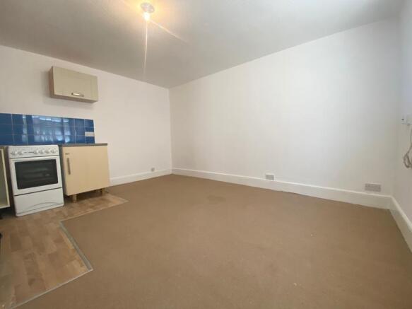 Kitchen & lounge are