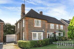 67, Southway, Totteridge, London N20 8DE