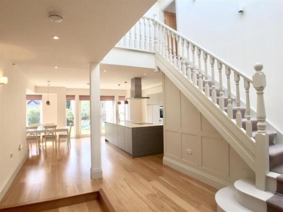 GROUND FLOOR