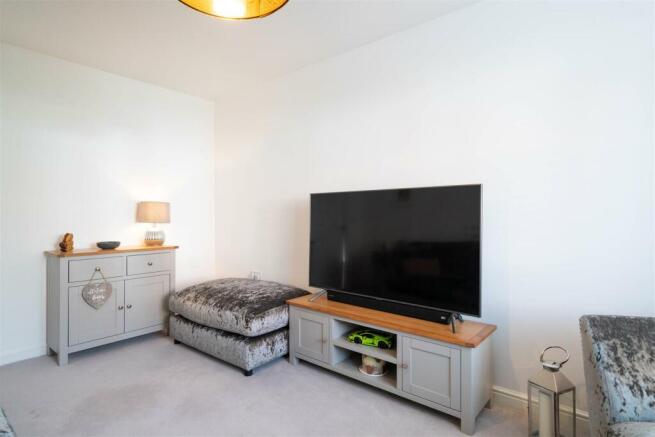 Living Room-4.jpg