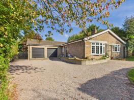 Hawthorns, Horncastle Road, Louth LN11 9WB