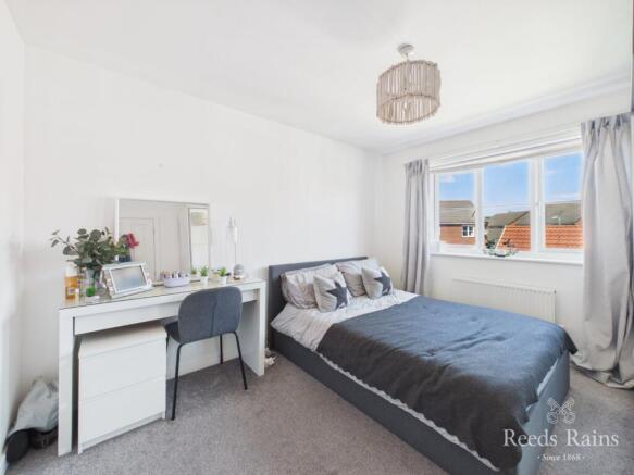 3 bed Terraced for sale Image 5