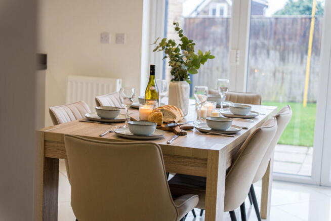 Moor Croft Close, Mirfield, WF14 photo 4