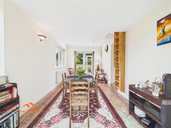 3 bed Semi-Detached for sale Image 12