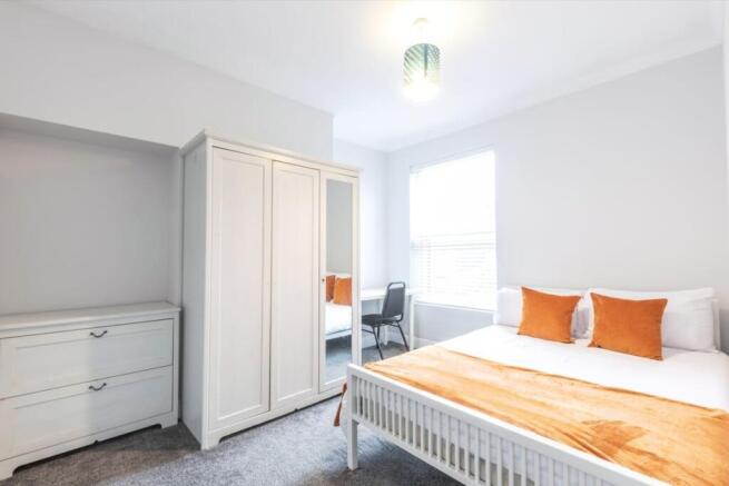 4 bed Terraced for sale Image 6