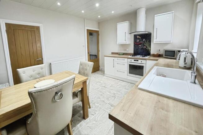 Kitchen/Dining Room