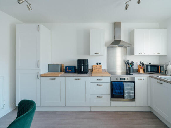 Kitchen / Breakfast Room
