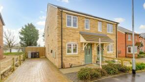 63, Hoplands Road, Lincoln LN4 4UE