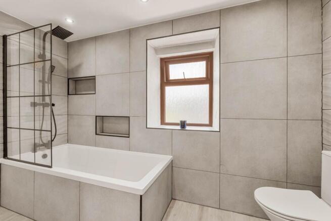 2 bed Semi-Detached for sale Image 12