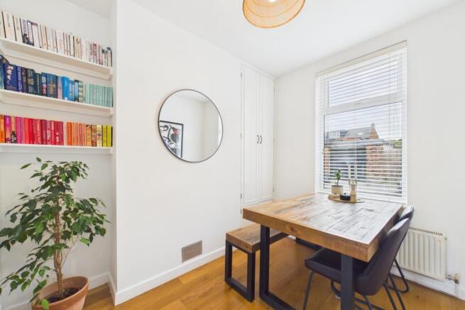 CAM02279G0-PR0058-STILL013