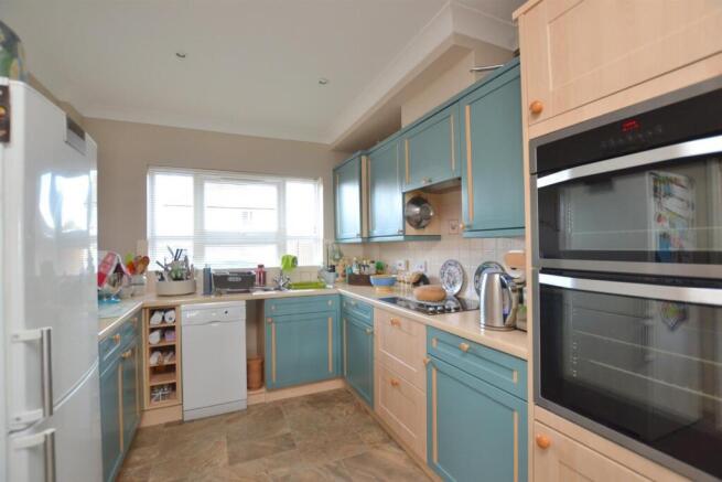 Kitchen.jpg
