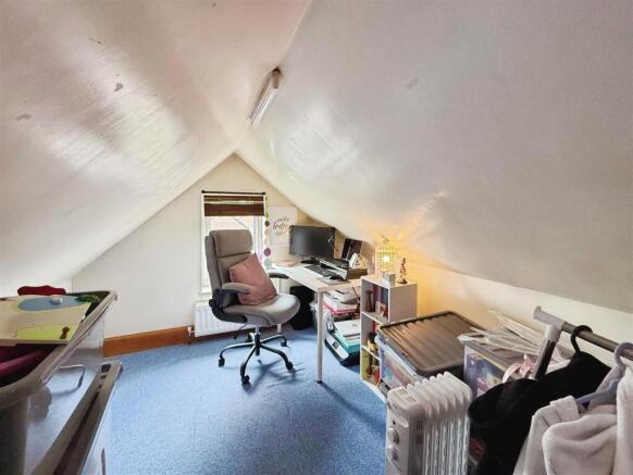 Office Space/Snug