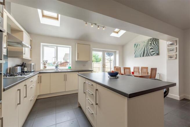 Living/Dining Kitchen