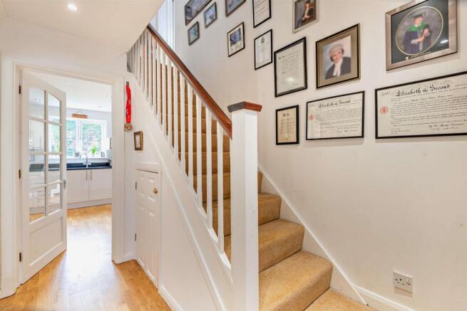 8589401-interior16-800.jpg