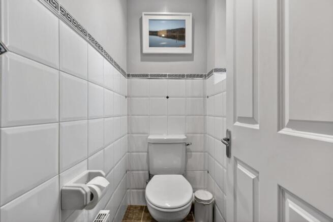 3 bed Semi-Detached for sale Image 12