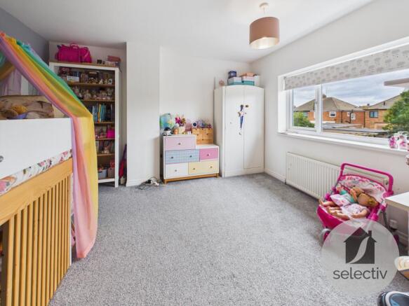 3 bed Semi-Detached for sale Image 11
