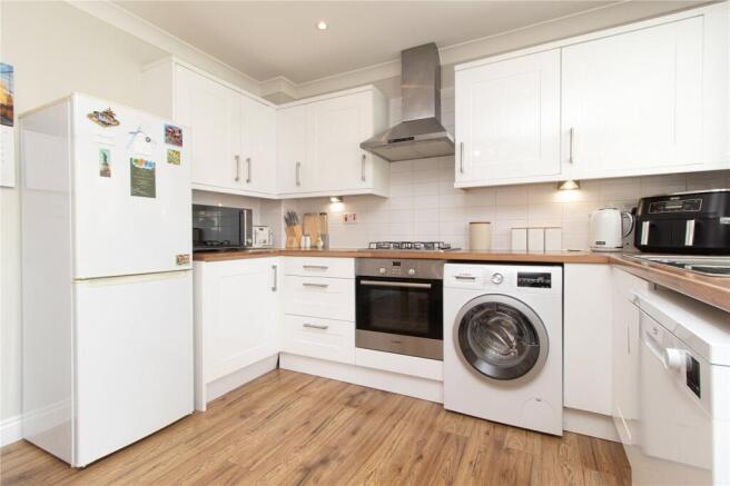 3 bed Semi-Detached for sale Image 8