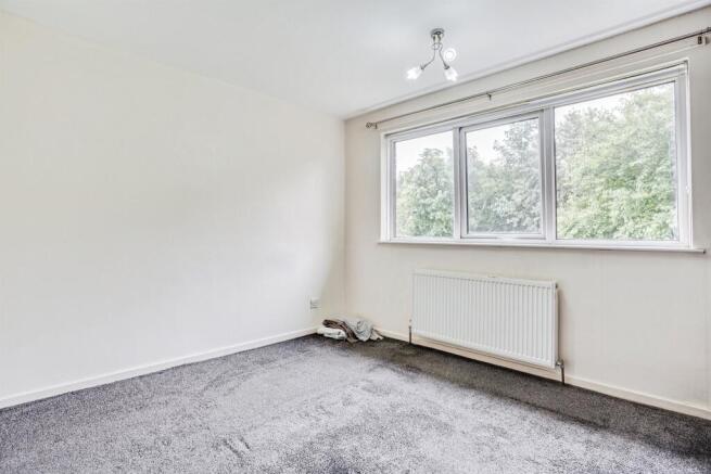 3 bed Semi-Detached for sale Image 6