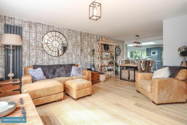 Sitting/Dining Room