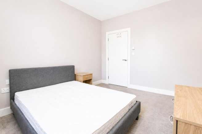 2 bed Flat to rent Image 8