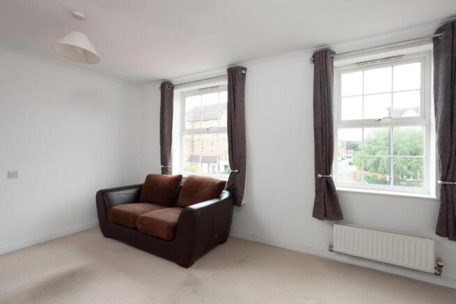 3 bed House to rent Image 5