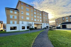 48, Pickfords Gardens, Slough SL1 3GF