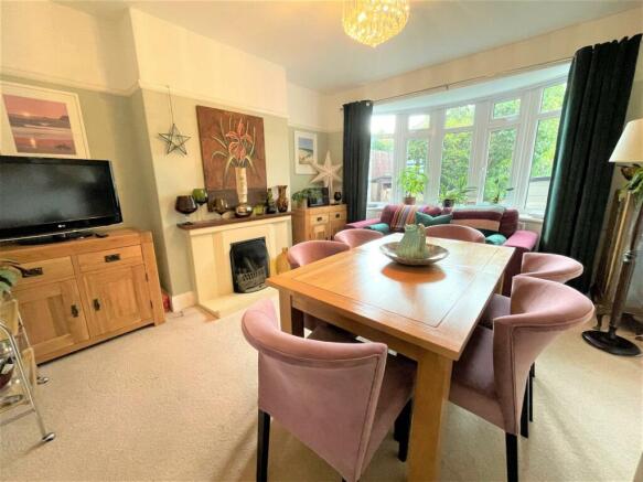 dining room.jpeg