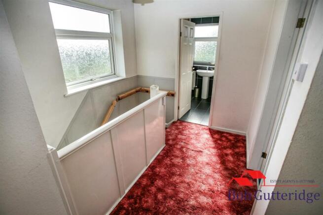 FIRST FLOOR LANDING