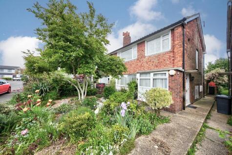Fair Oak Drive, Luton, Bedfordshire, LU2
