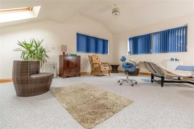 Studio / bedroom 5