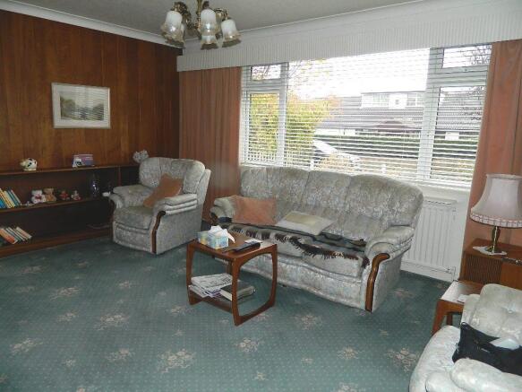 LOUNGE: