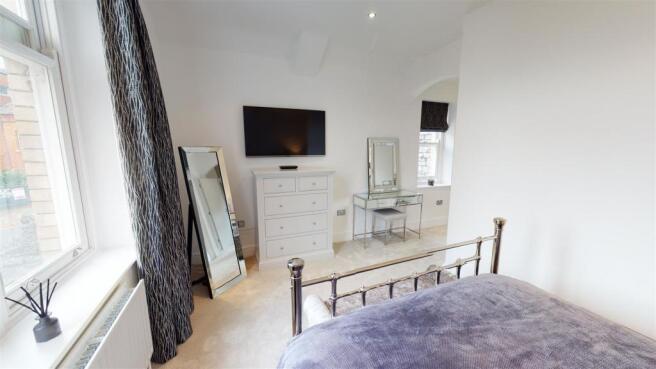 Master Bedroom 1.jpg