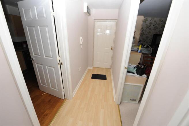 2 bed Apartment for sale Image 5