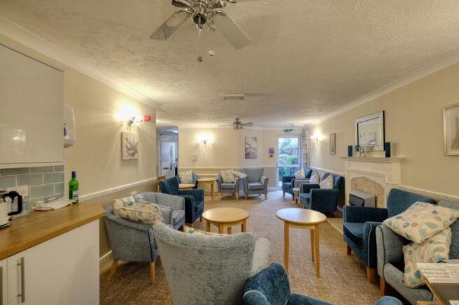 RESIDENTS LOUNGE