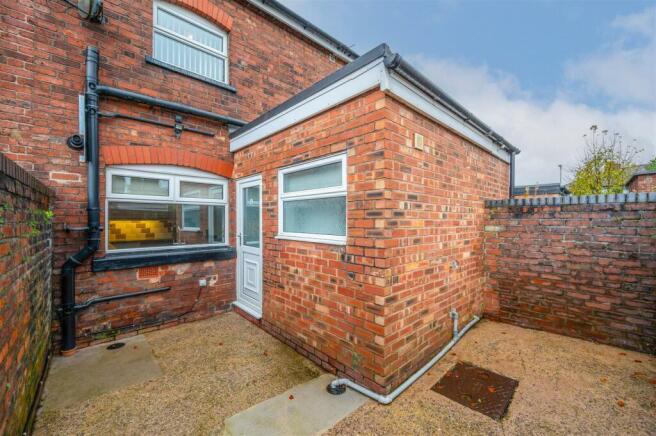 Ormskirk Road Rear Yard