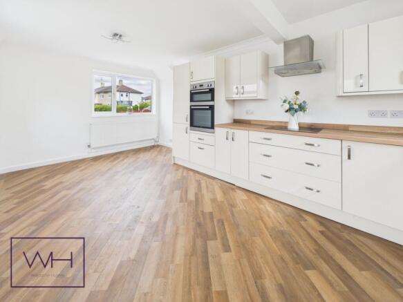 3 bed Semi-Detached for sale Image 4