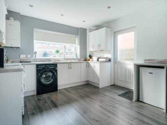 Kitchen / Dining Room