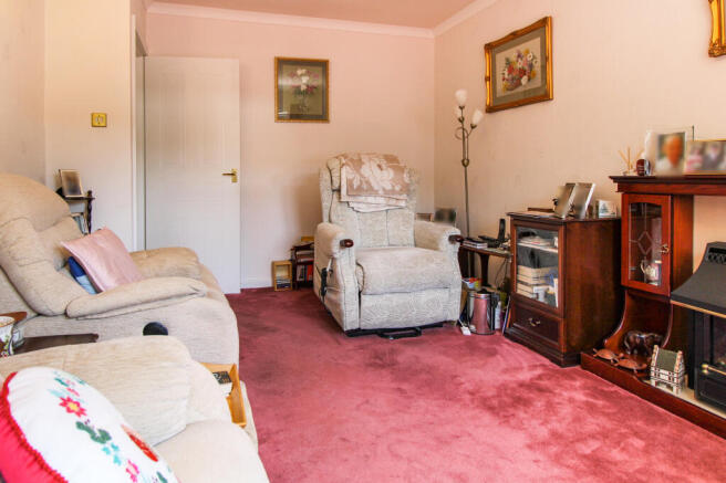2 bed Semi-Detached for sale Image 4