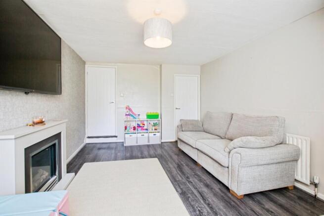 2 bed Terraced for sale Image 6