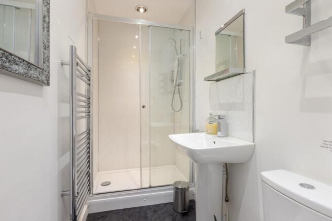 7 bed End of Terrace for sale Image 11